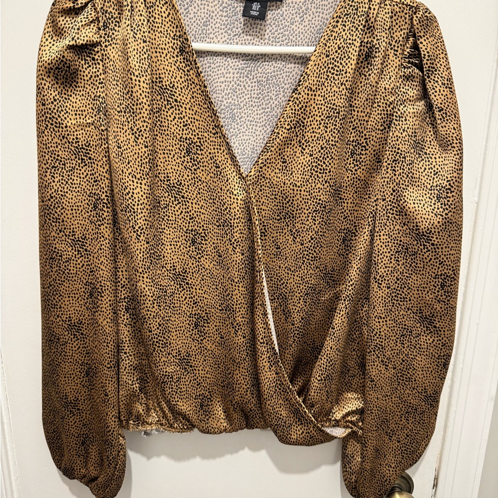 Sincerely Jules Gold Leopard Blouse